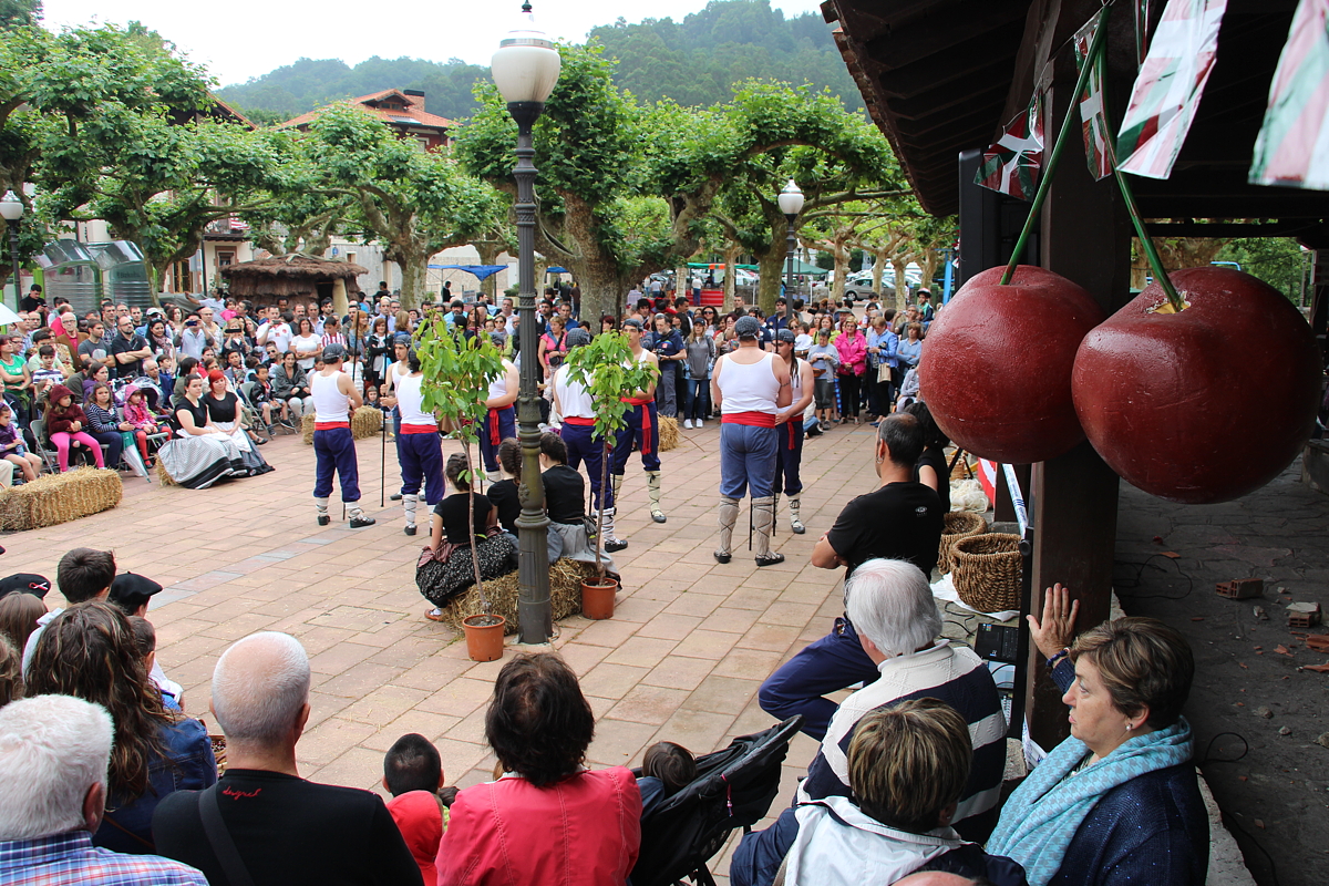 El Regato acoge este sábado 4 de junio la Fiesta de la Cereza incluidos El Regato acoge este sábado 4 de junio la Fiesta de la Cereza incluidos