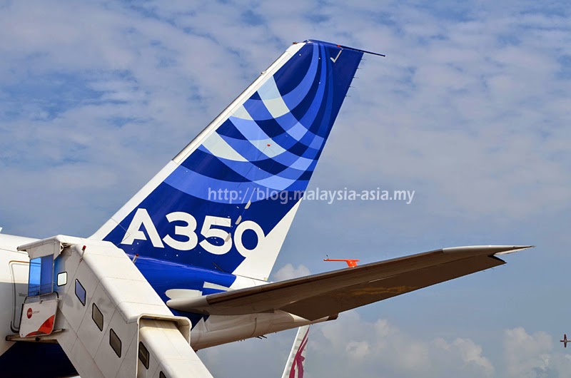 tail fin of the A350-900 tail fin of the A350-900 Photo