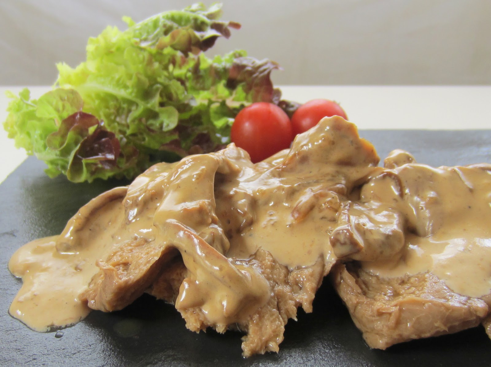 Tapa't de tapes Seitán amb salsa de ceps