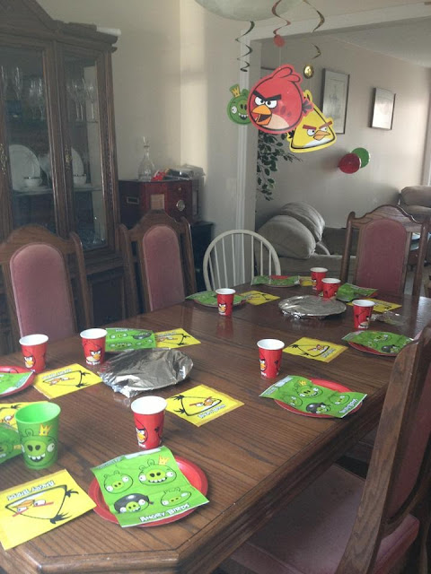angry bird party table tales of mommyhood