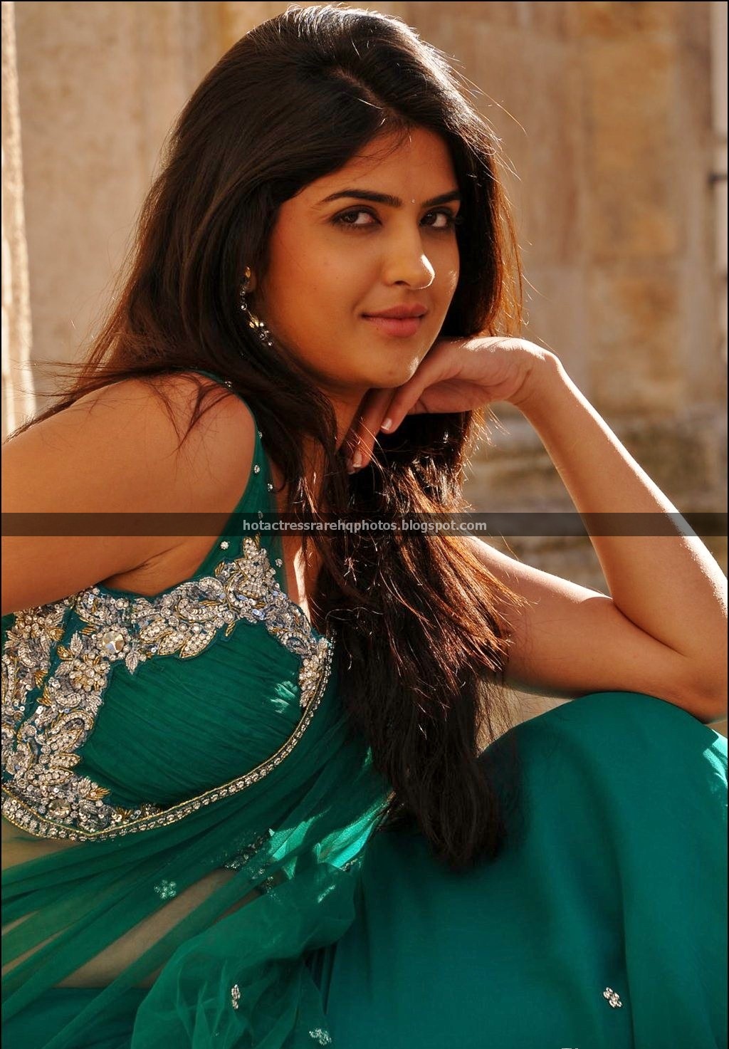 Hot Indian Actress Rare HQ Photos: Telugu Actress Deeksha ...