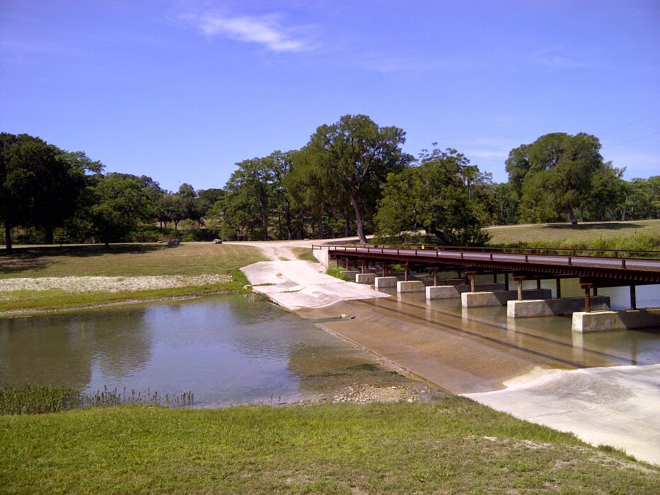 The Road By The River RV Park, Kerrville, TX