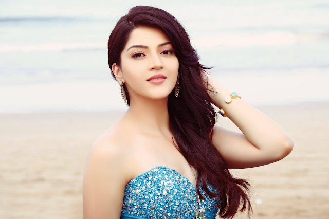 Mehreen Pirzada Latest beautiful H D Images