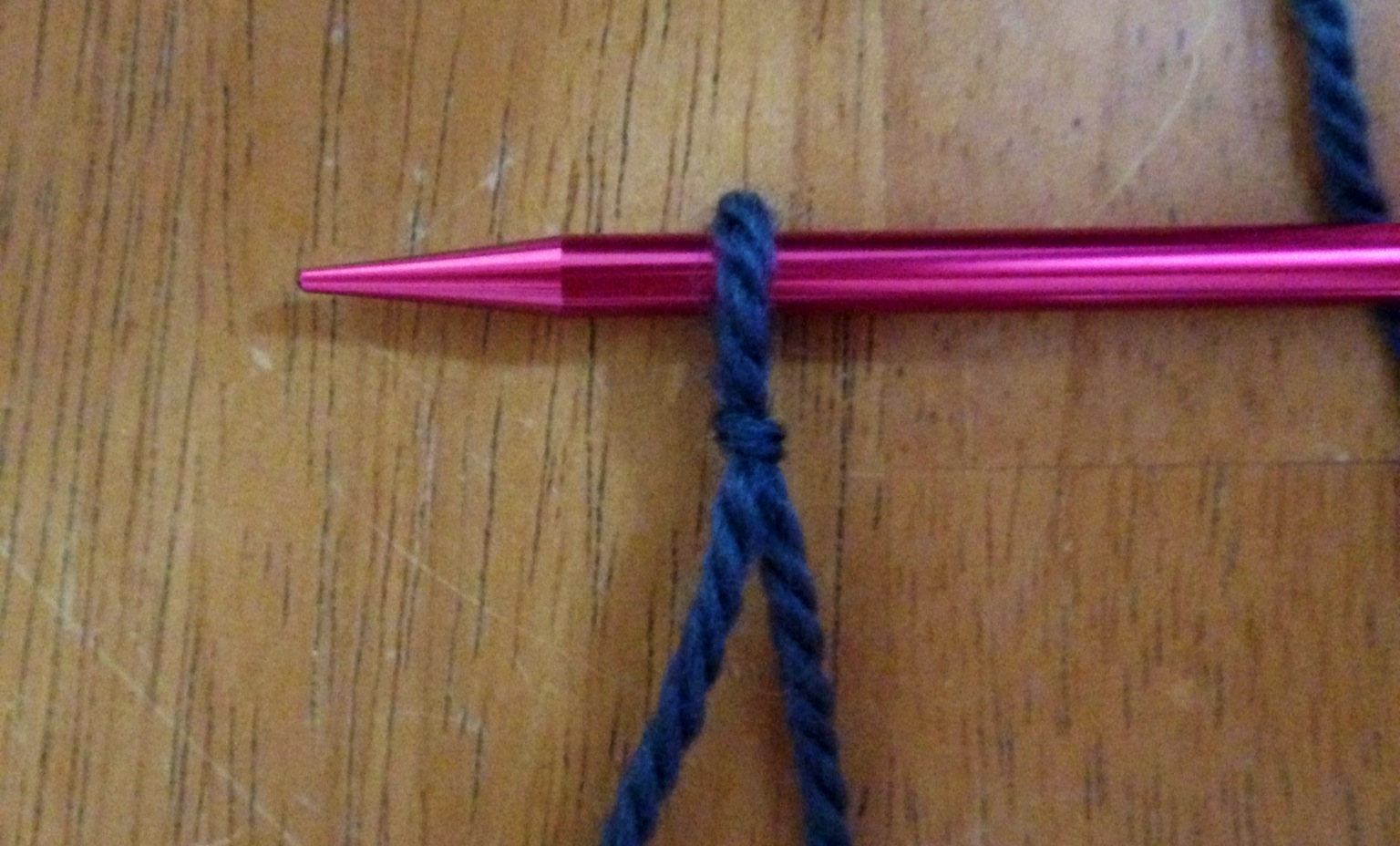 A Flood of Stitches Knitting basics How to make a slip knot