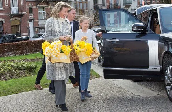 Queen Mathilde of Belgium and her two children, Prince Emmanuel and Princess Eléonore visited OCMW nursing home