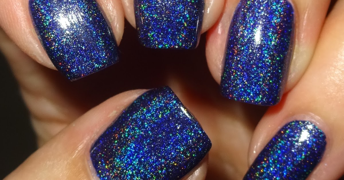 navy blue nail polish design
