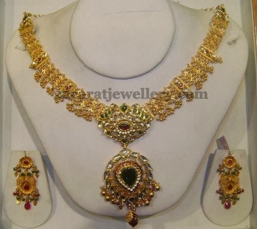 Minimal Kundan Work Gold Set - Jewellery Designs