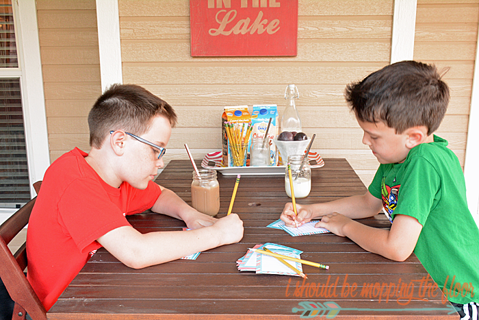 Free Printable Summer Memory Journal Cards | The perfect activity for kids (and adults) to jot down all of their favorite memories of the summer. | Instant  Download