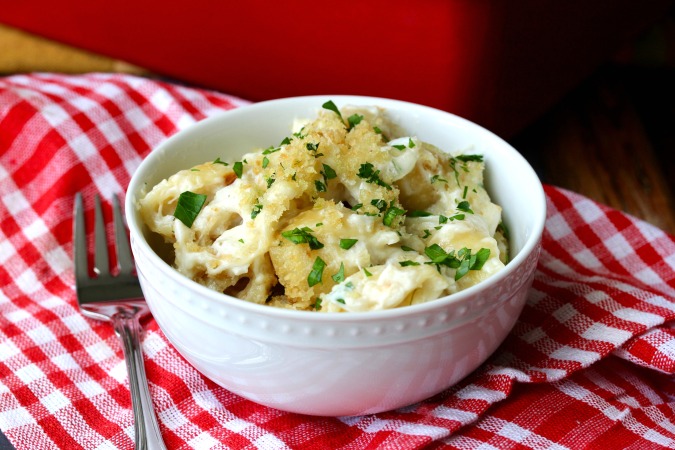 This crab macaroni and cheese recipe takes a favorite comfort food and turns it into a fabulous elegant meal.