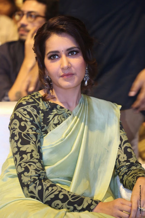 Raashi Khanna at Touch Chesi Choodu movie Pre-Release