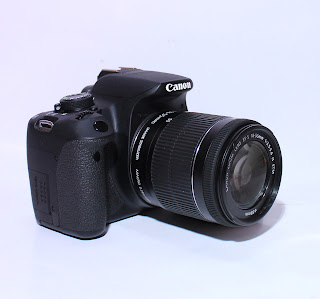 Kamera Canon 700D Lensa 18-55 IS STM