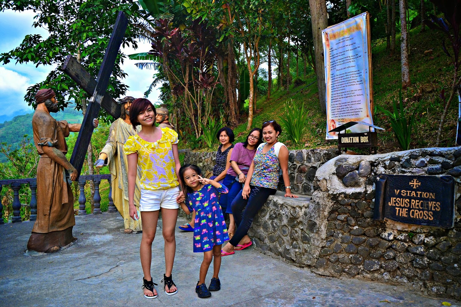 Hiking KawaKawa Hill