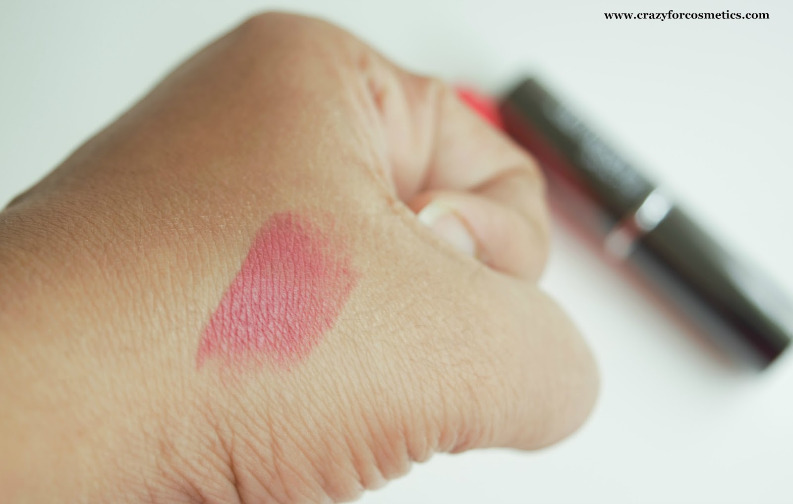 Everyday Wear Lipstick Lakme Absolute Creme Lipstick in Sheer Berry
