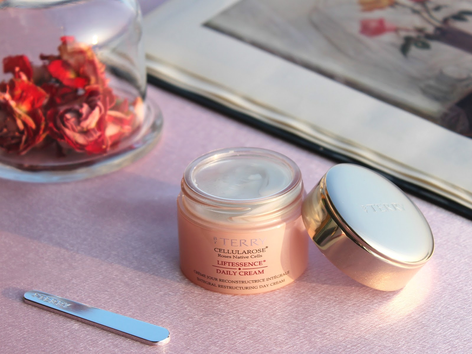 Крем для лица с спф 50 аривия. Daily cream отзывы. Hydro bionic косметика. Perfect time daily firming cream. By terry flagrant delice набор.