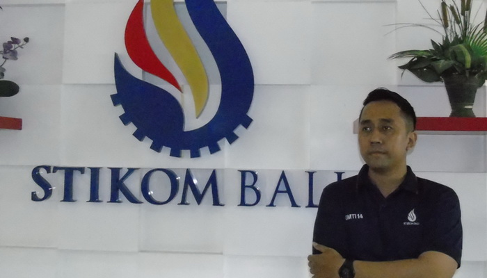 STIKOM Bali Tembus Peringkat Pertama Nasional Bidang Penelitian dan Pengabdian Masyarakat