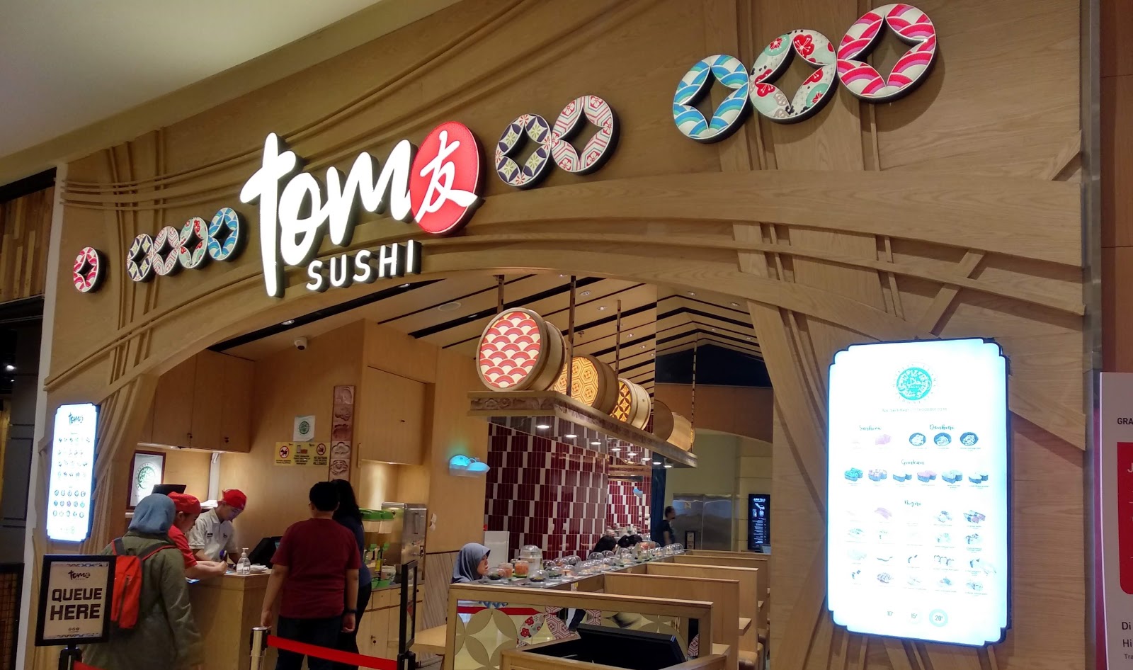 Makan Sushi Kian Tenang Karena Tom Sushi Halal Ghumi