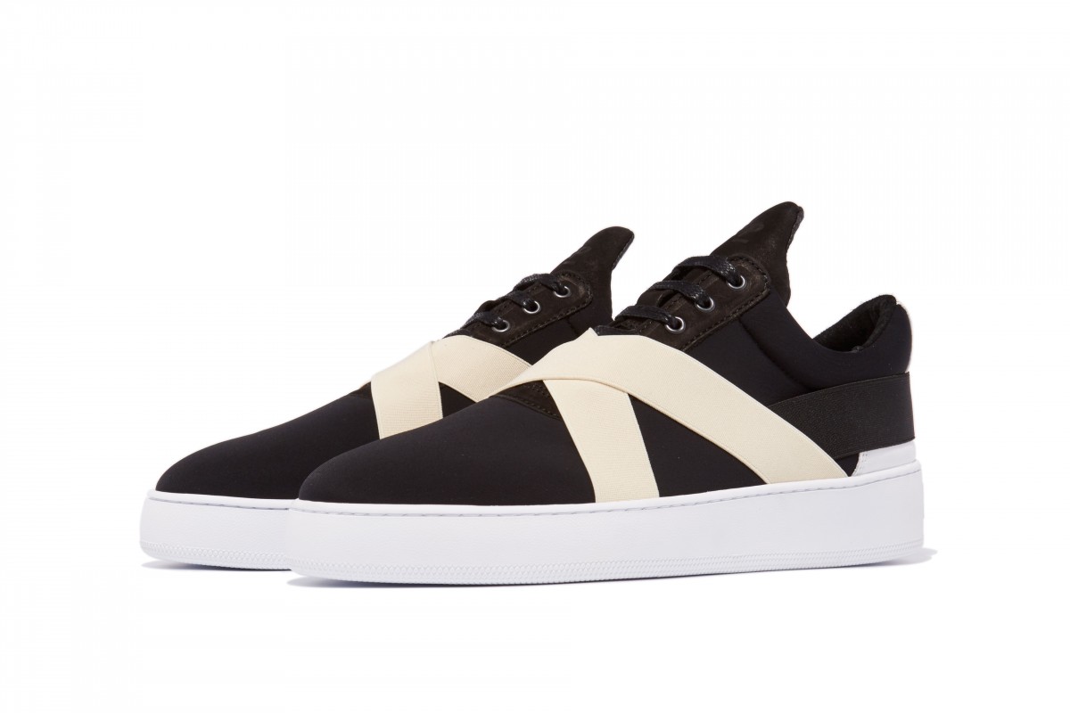 Bandaged And Free Filling Pieces Low Top Bandage Sneakers SHOEOGRAPHY