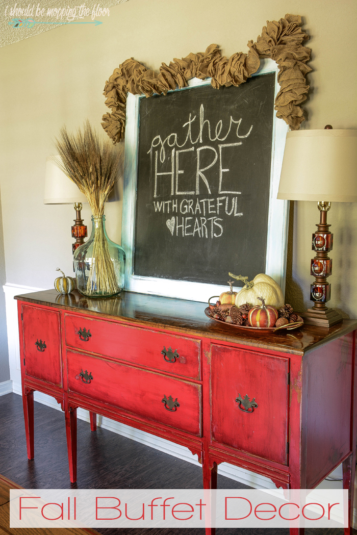 Fall Buffet Decor | Fun and simple ideas for fall decor in the dining room.
