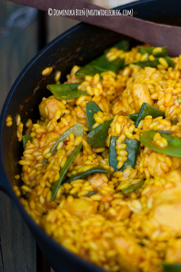 Paella Valenciana Nóż i Widelec