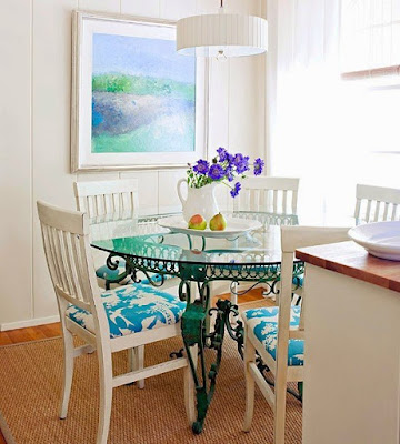 minimalist design of the dining room