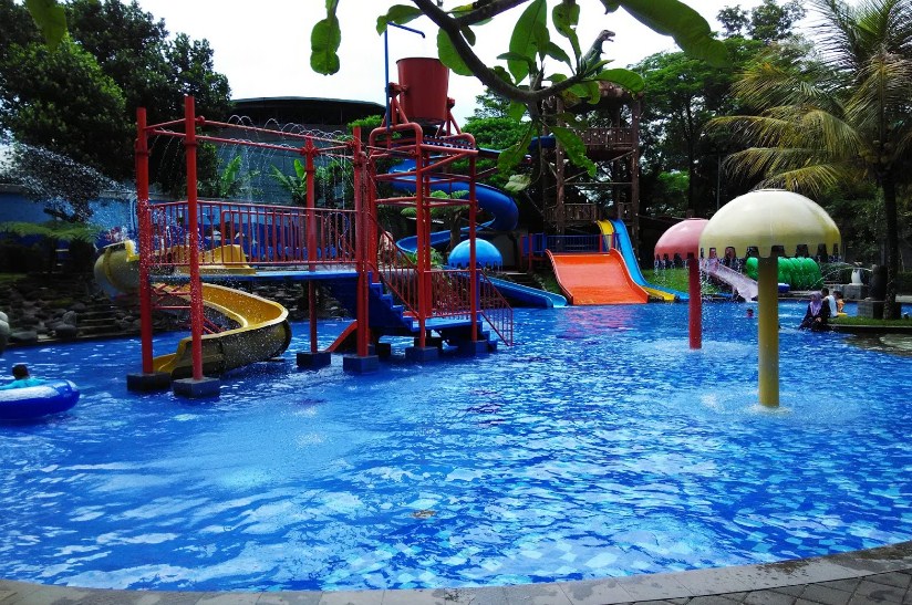 Harga Tiket Kolam Renang Siliwangi Waterpark Bandung ...