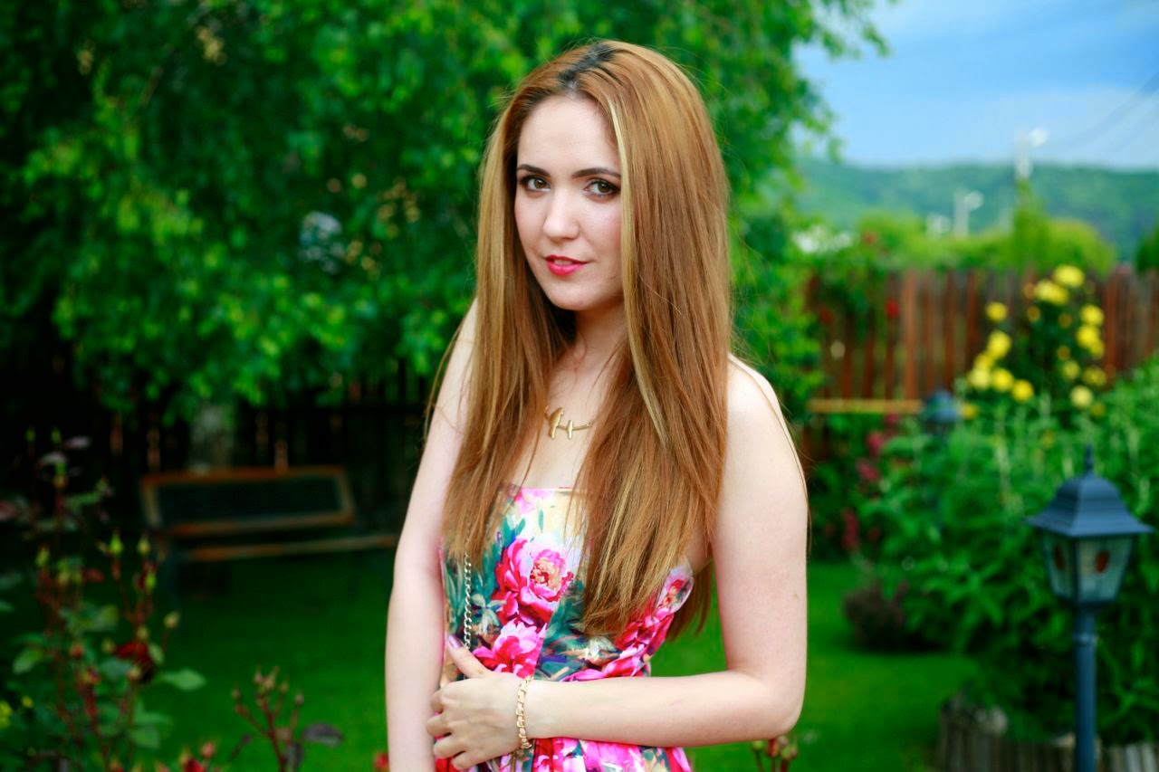 floral dress romwe red straight hair blonde highlights hairstyle