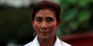 GRIEF OF MINISTER OF MARINE SUSI PUDJIASTUTI png