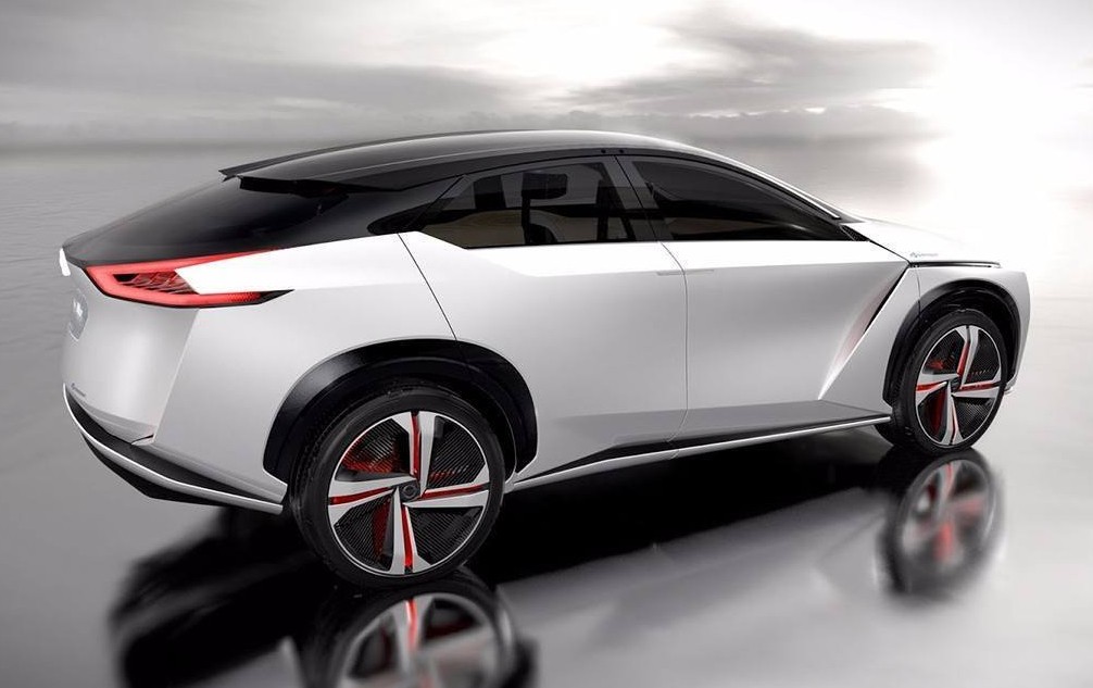Nissan IMx, il SUV del futuro vestito da crossover elettrico