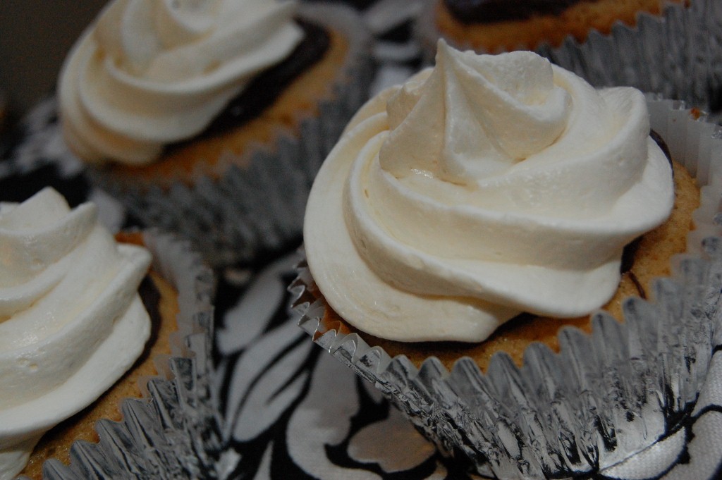 amelia grazia s'more cupcakes graham cracker cupcakes