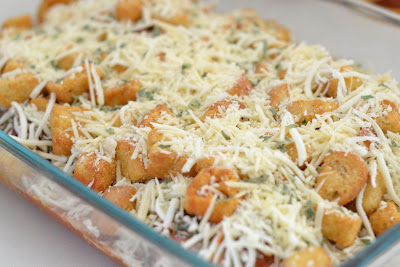 Chicken Parmesan Bake is chicken breasts covered in marinara sauce, basil, cheese and croutons. Life-in-the-Lofthouse.com