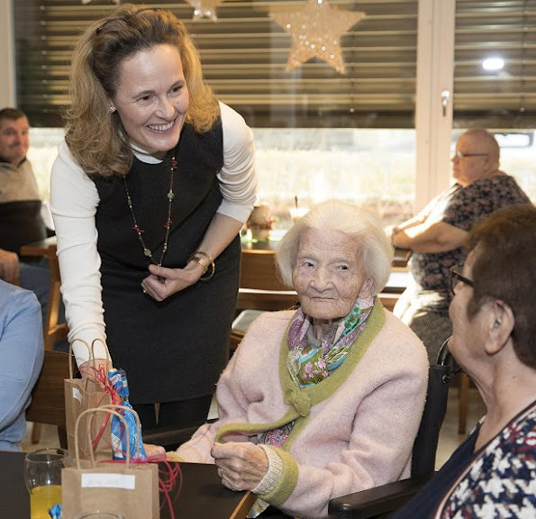 Hereditary Princess Sophie of Liechtenstein Christmas visits Landesspital Hospital and nursing home