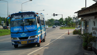 Going to and from Wat Rong Khun is pretty easy once you get the idea