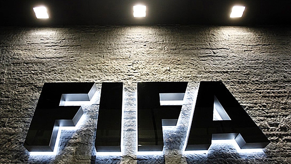 La FIFA analiza poner cinco cambios por partido cuando se reanude el fútbol La FIFA analiza poner cinco cambios por partido cuando se reanude el fútbol