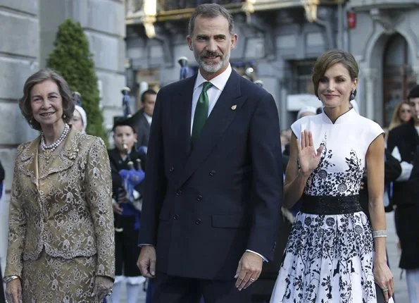 King Felipe VI and Queen Sofia. Queen Letizia wore Carolina Herrera Floral-Embroidered dress, Prada Pumps