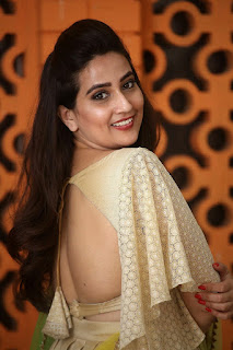 Anchor Manjusha New Stills At Chiranjeevi 63rd Birthday Celebrations Anchor Manjusha New Stills At Chiranjeevi 63rd Birthday Celebrations