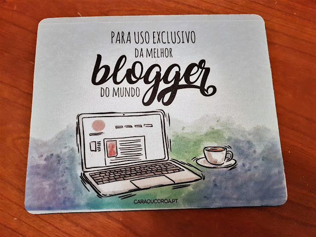 Tapete de Computador da marca Cara ou Coroa Para Uso Exclusivo da Melhor Blogger do Mundo