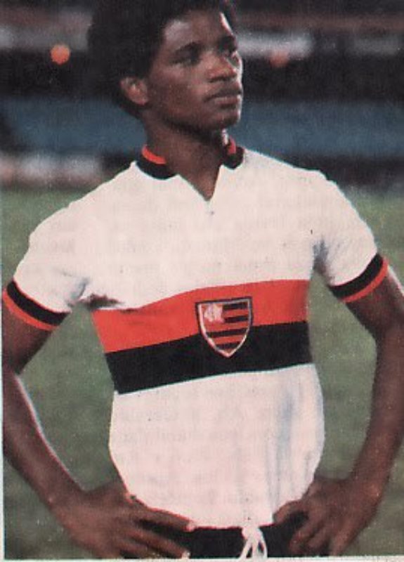flamengo-20-21-away-kit-3.jpg