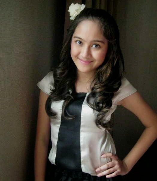 Biodata Salsha &quot;Bianca&quot; Jilbab in Love Blue Sand