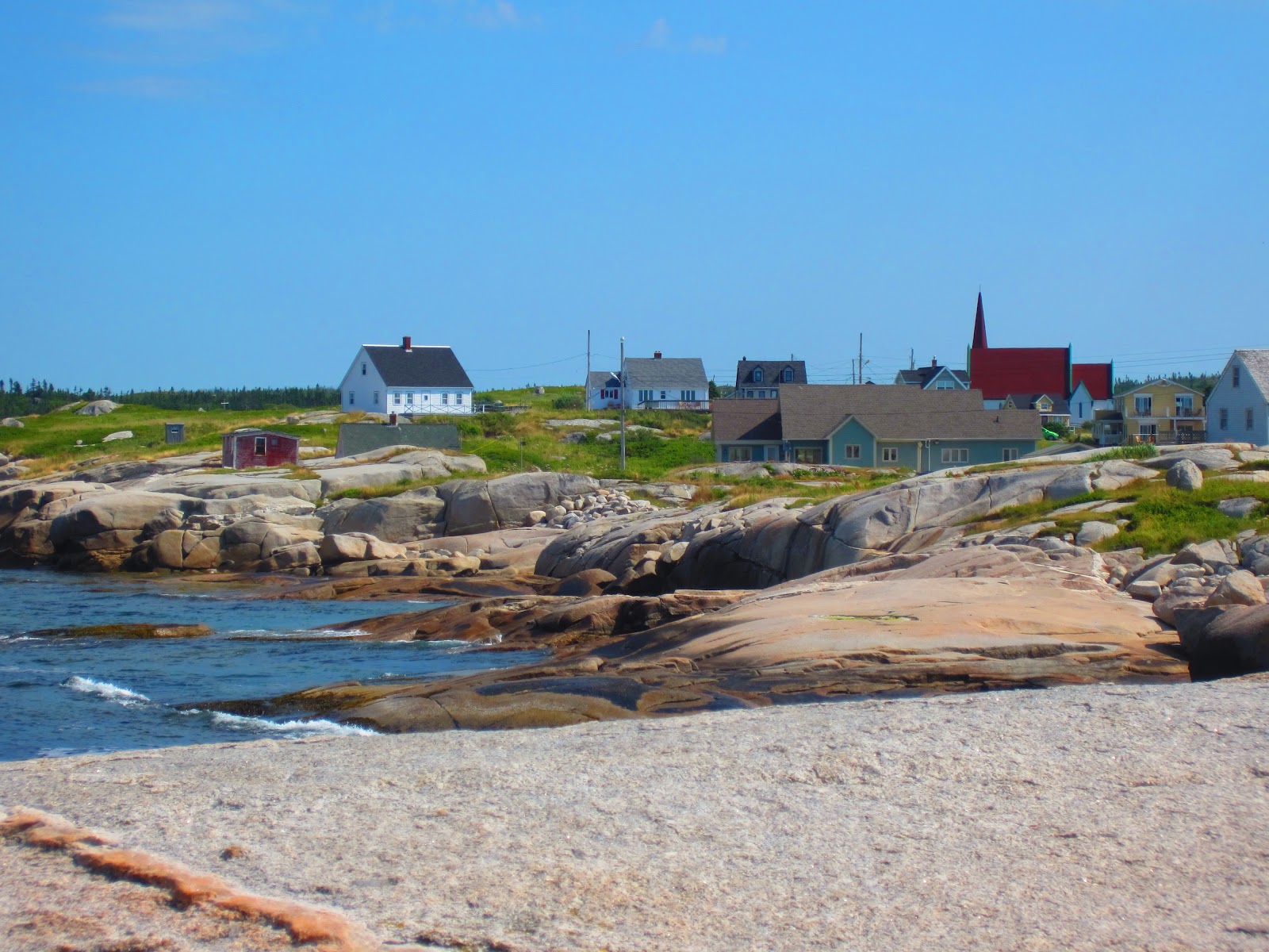 Pay a Visit A Day Trip to Peggy's Cove and Lunenburg