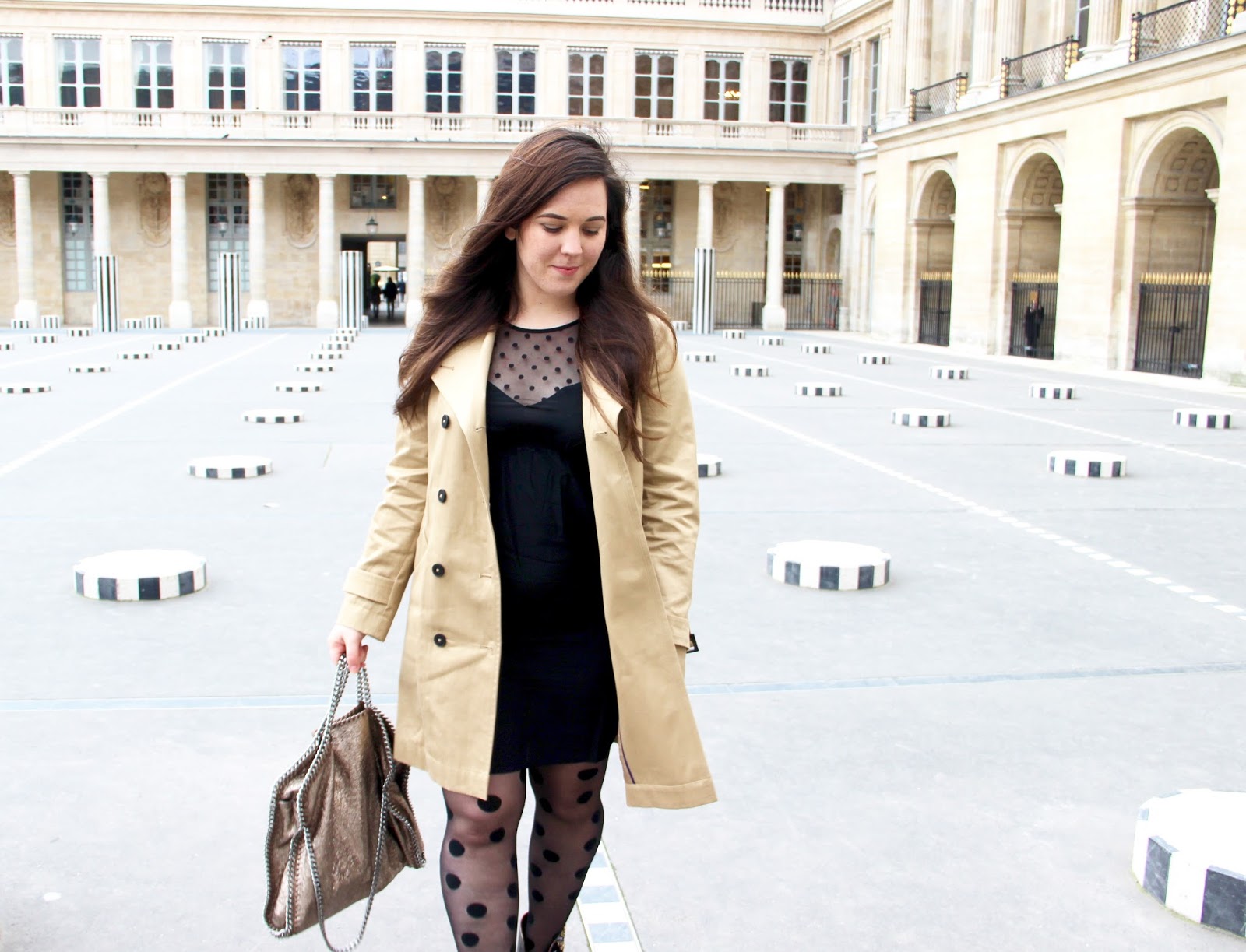 CASUAL ELEGANCE FRENCH FASHION TOUCH