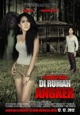 Poster Film Perempuan Di Rumah Angker Poster Film Perempuan Di Rumah Angker