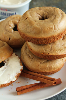 quick cinnamon bagels, gluten-free, low-fructose, cream cheese