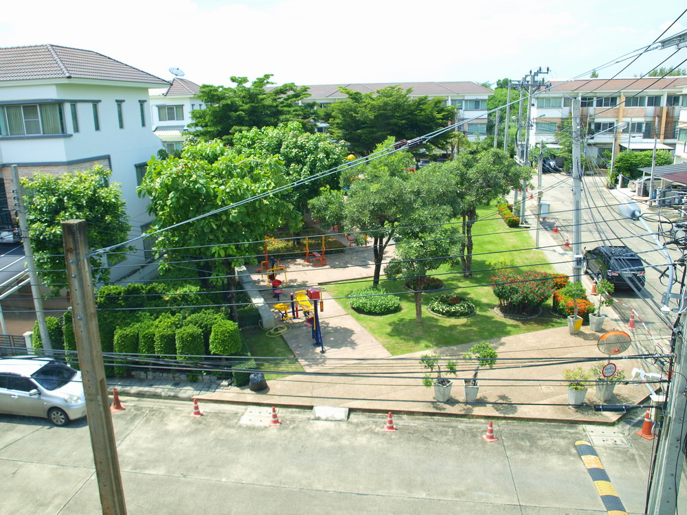 Town House for rent near Suvarnabhumi airport