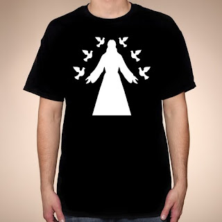koszulka z Jezusem i gołębiami