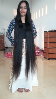 World Tour And Travel Septy 1 1 Meters Long Hair Longest In