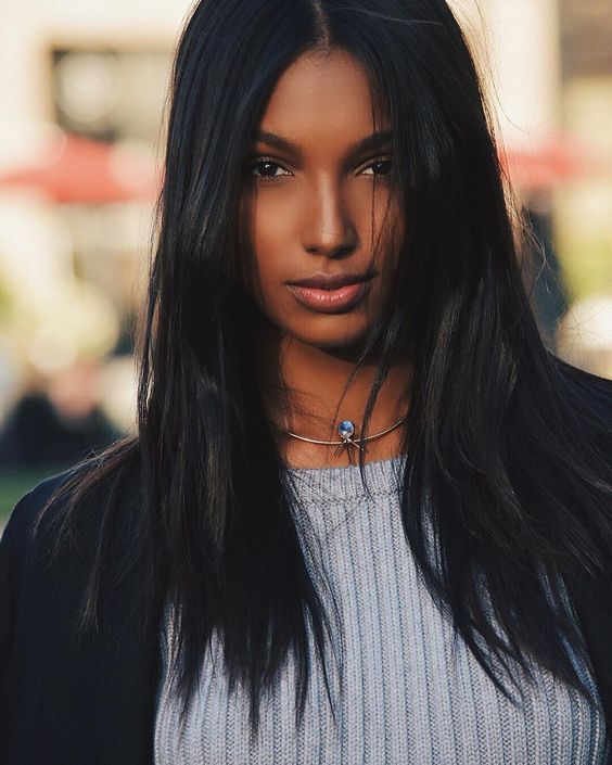 Top 20 Busty Girls Wallpapers of 2019 | All Time Hottest & Sexiest