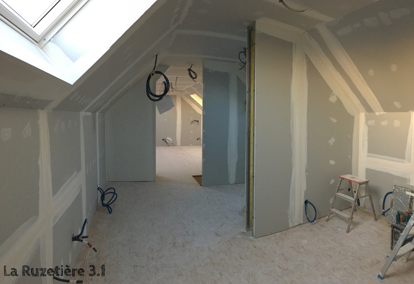 La Ruzetière 3.0 Maison Ossature Bois RT 2012 Placo (suite) Plomberie Coffrage conduit poêle