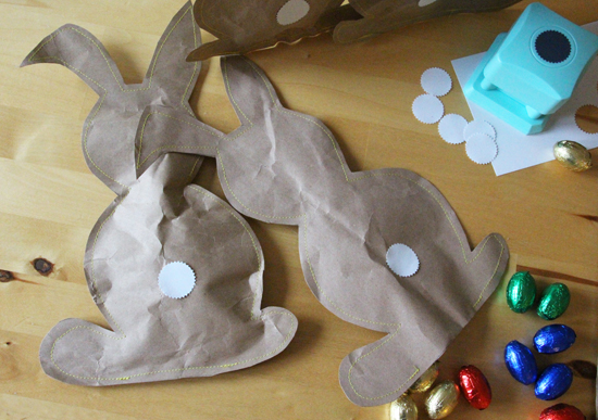 binedoro Blog, Osterhase aus Packpapier, nähen, DIY, Ostern, binedoro Blog, Osterhase aus Packpapier, nähen, DIY, Ostern,