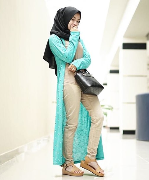 30+ Koleksi Fashion Hijab Remaja 2020 Gaya Masa Kini