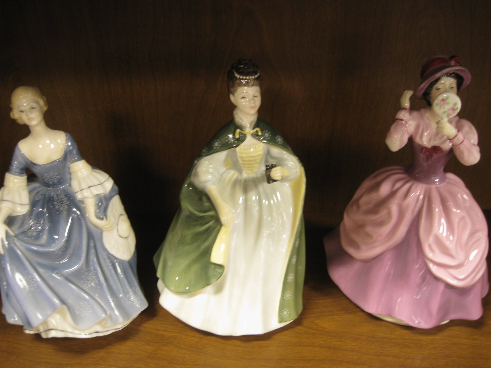 Antiques, Art, and Collectibles Royal Doulton Figurines by Royal